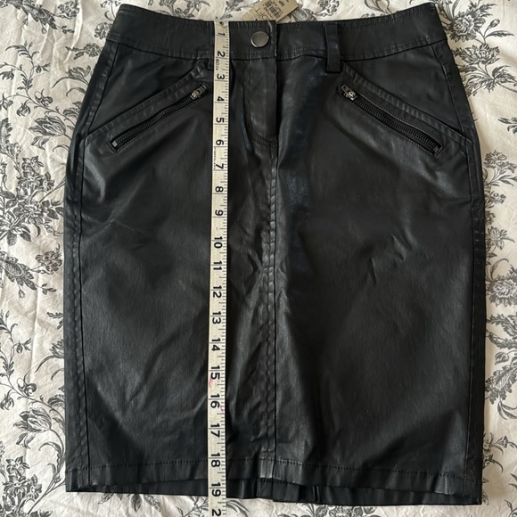 Loft Pencil Skirt Faux Leather - Picture 6 of 6